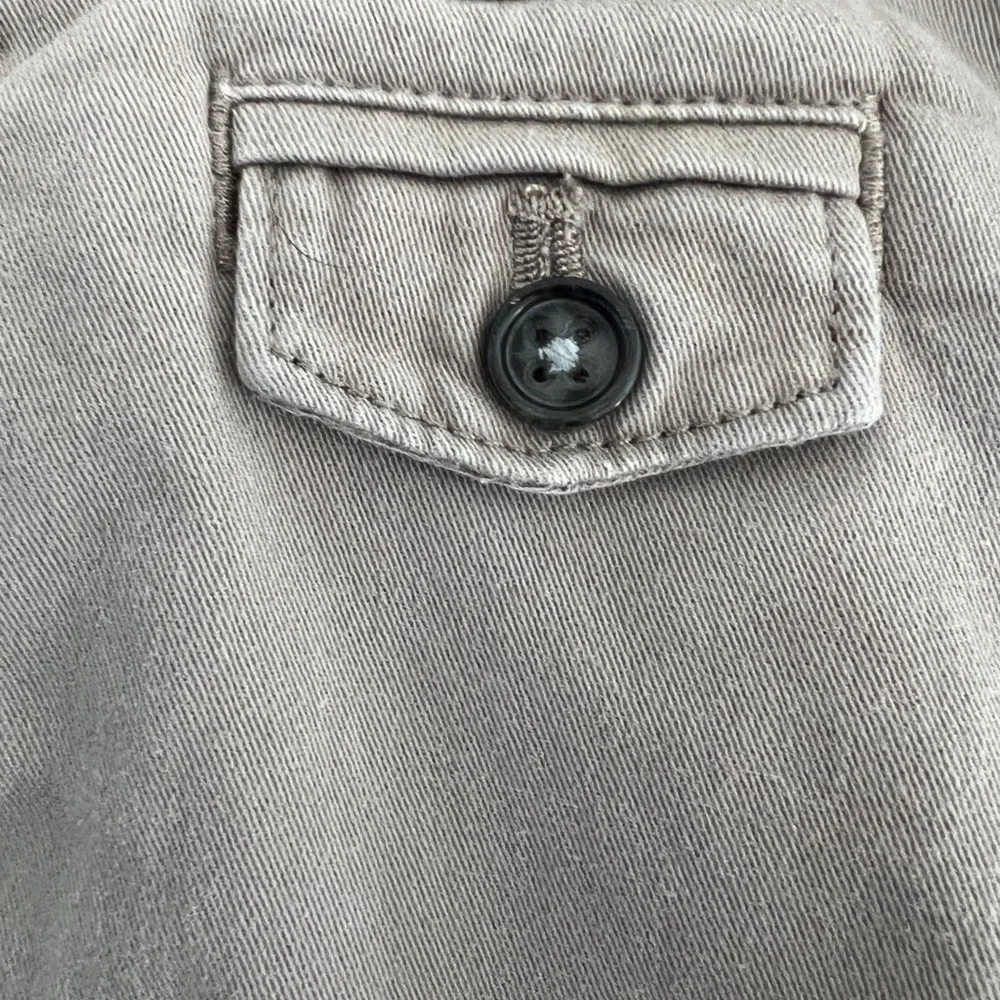 Banana Republic City Chino Shorts - Picture 2 of 6